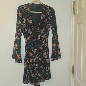 Cynthia Steffe long sleeve wrap dress with lining